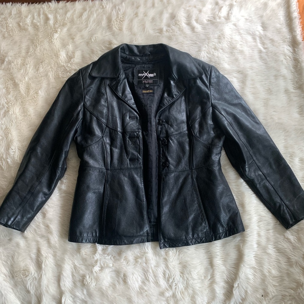 90s classic women’s 100% leather jacket